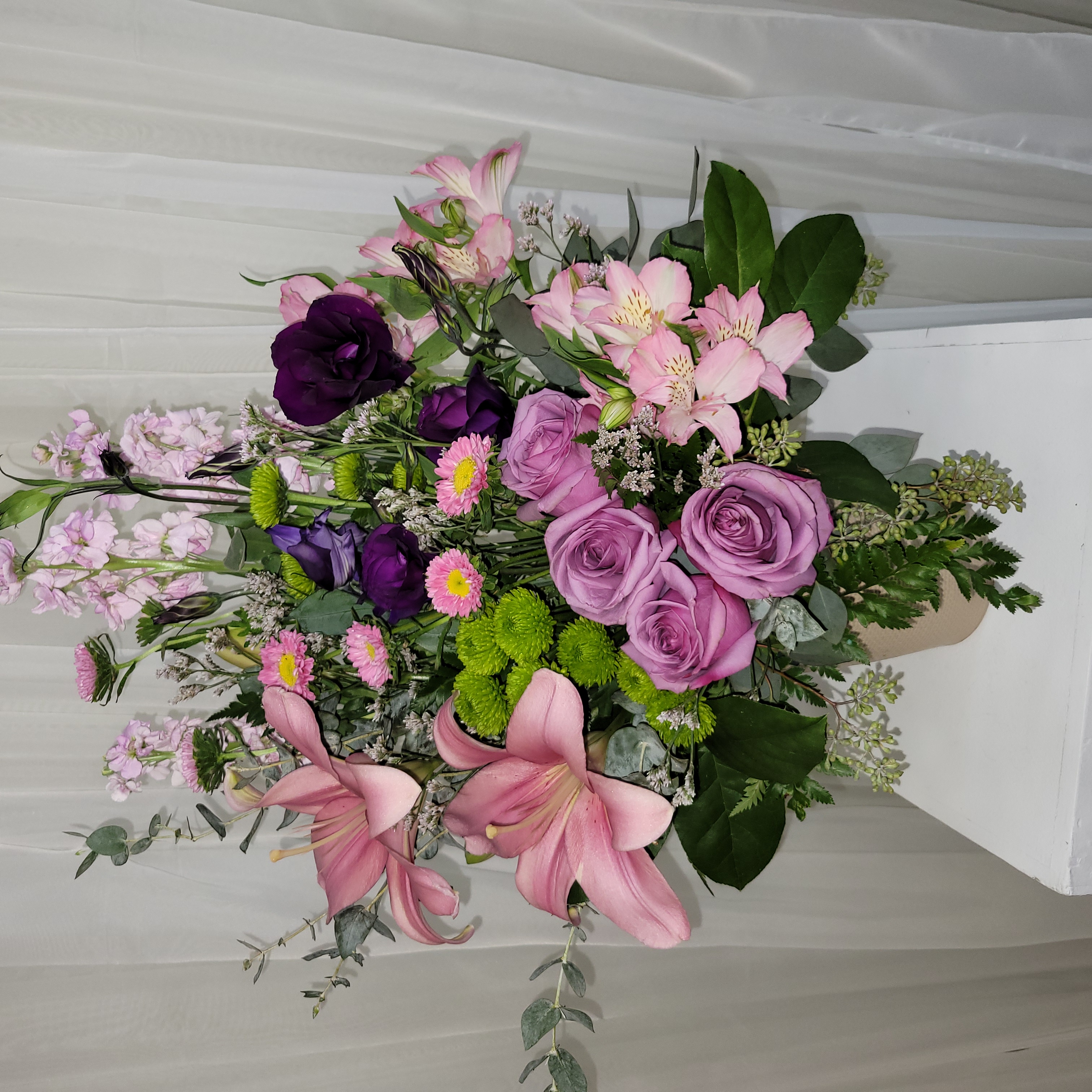 Lavender, pinks mix arrangement 